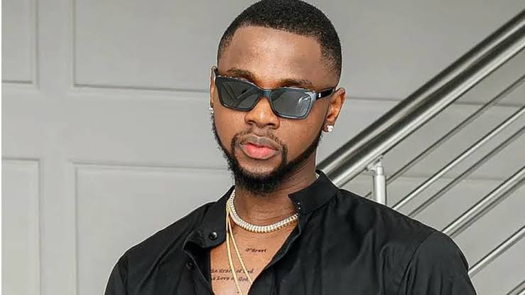 "Jesus, NEPA carry light for Dubai" - Kizz Daniel expresses shock as he witnesses his first-ever power-outage in Dubai