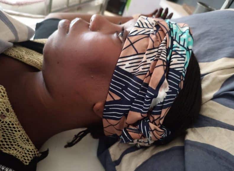 Woman lands in hospital after confronting husband's side chic at her house