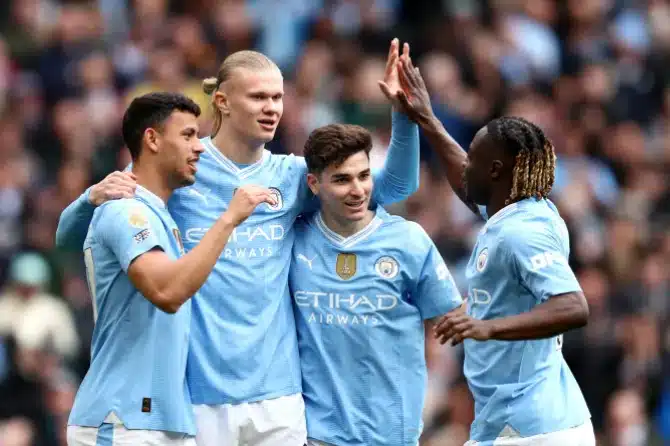 Manchester City thrash Luton 5-1 to reclaim Premier League top spot