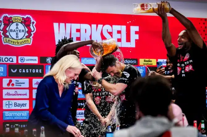 Xabi Alonso drenched in beer during Leverkusen title celebration