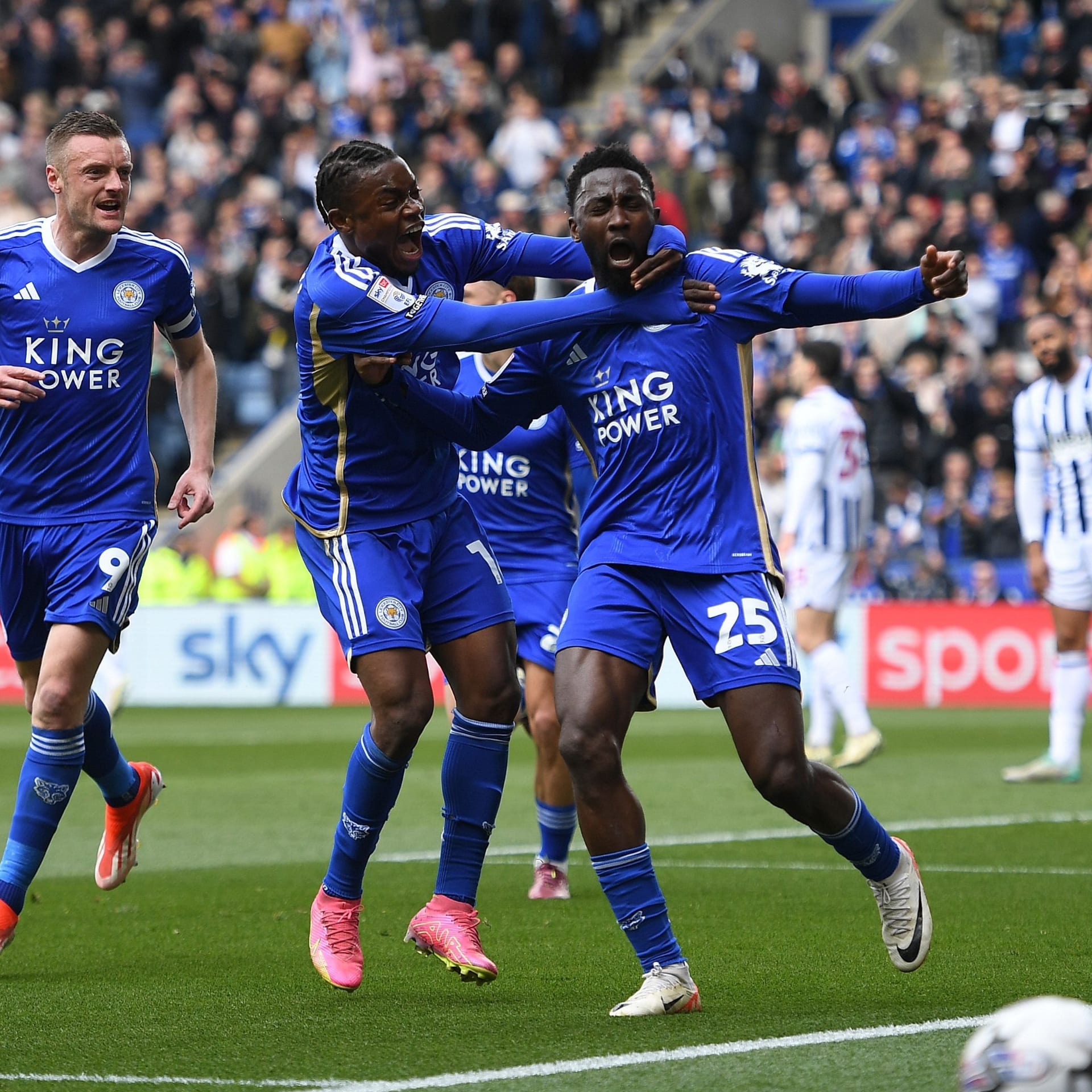 Championship: Ndidi steals in as Leicester edge West Brom to reclaim top spot