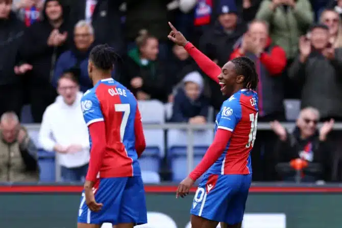 Eze scores stunning acrobatic in Palace's 5-2 win over West Ham