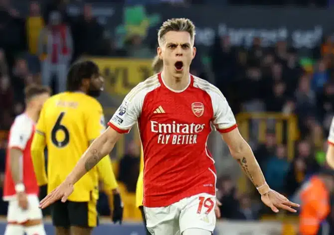 Arsenal look to extend title charge in London derby showdown against Chelsea - team news