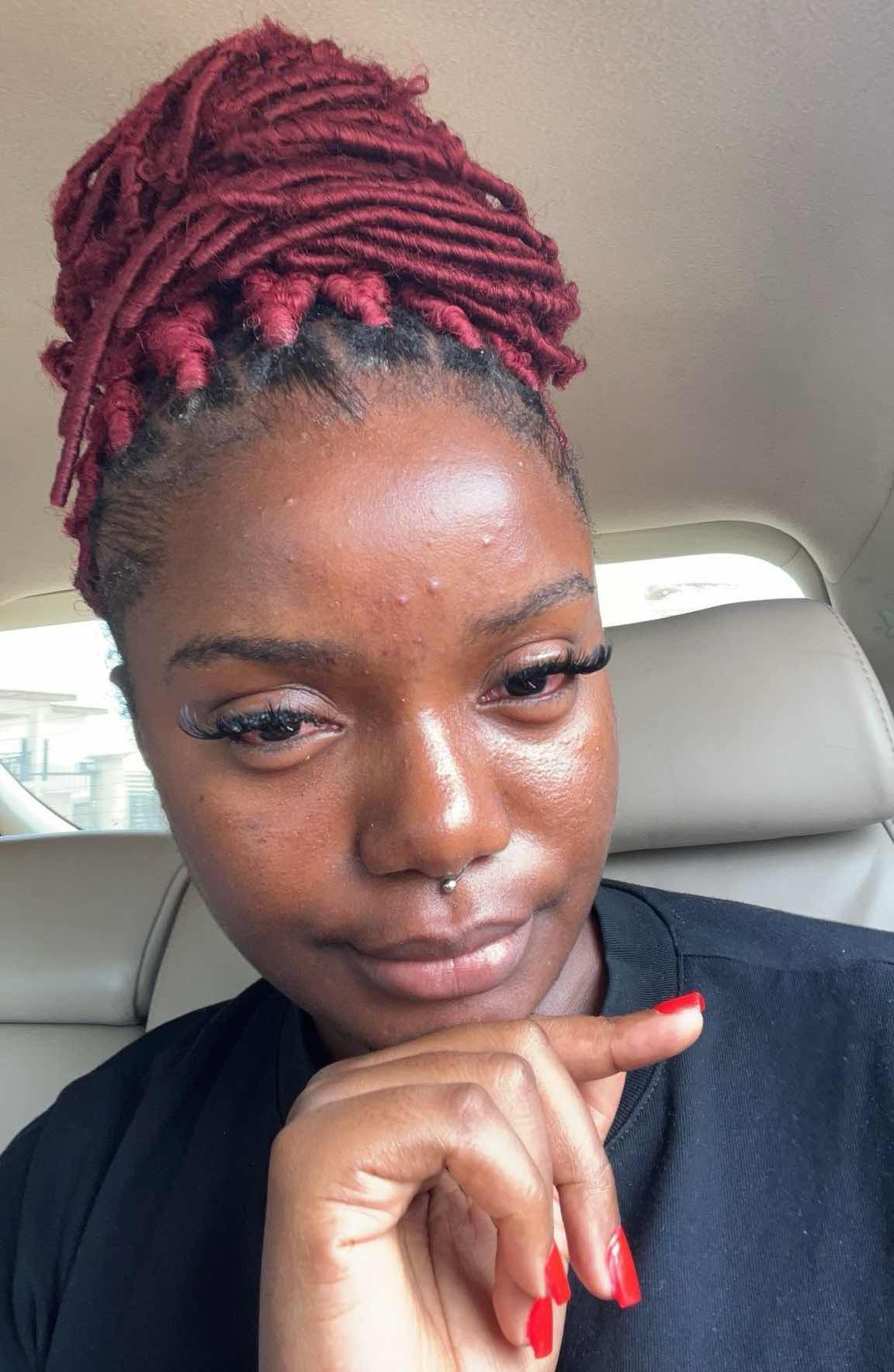 Beautiful lady shares new look after installing new lashes