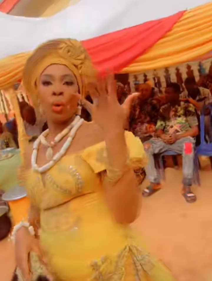 Lady traditional wedding runs girl