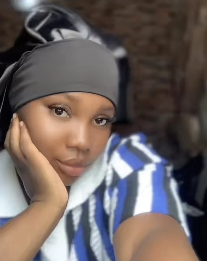 Lady shows off the luxurious hotel her talking stage took her to 