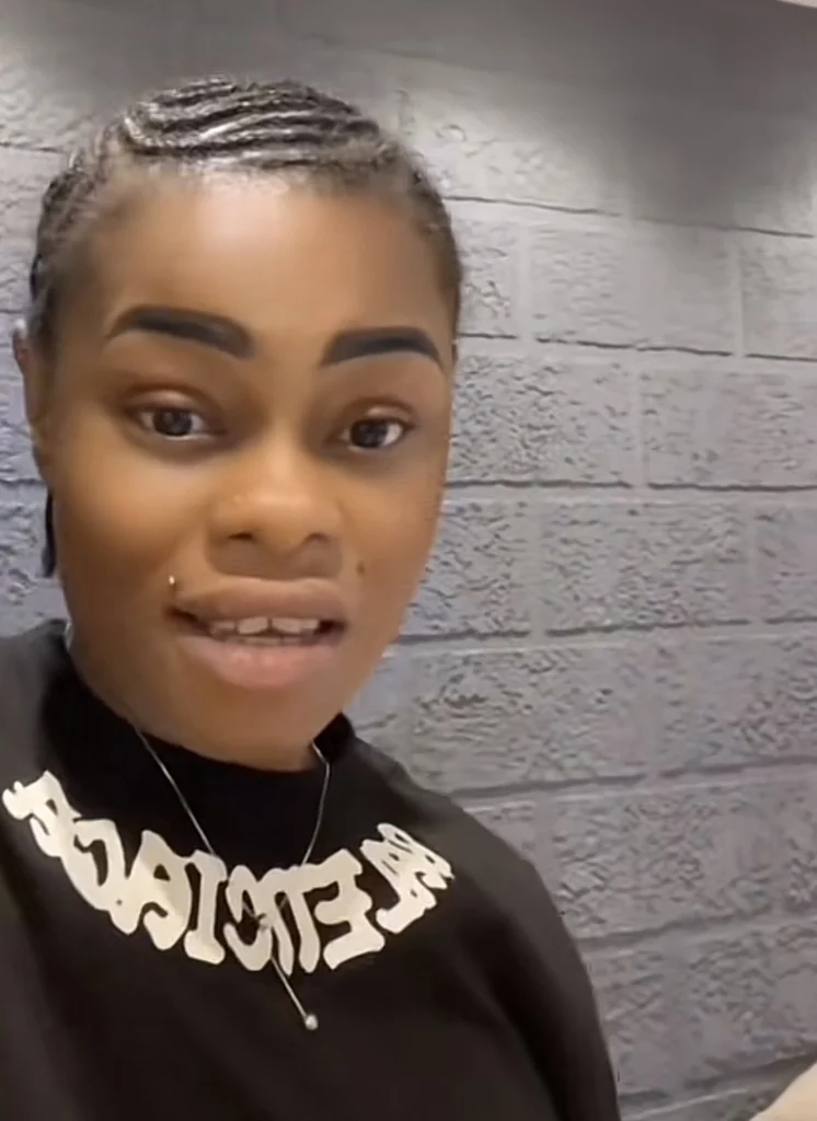 Viral asoebi lady shows off DMs she received from Nigerian men