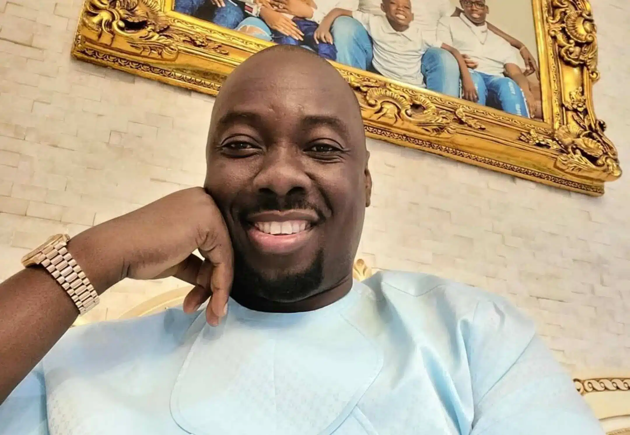 Nigerians mock EFCC as video of Obi Cubana spraying dollars only pop up amidst Chief Priest's arrest