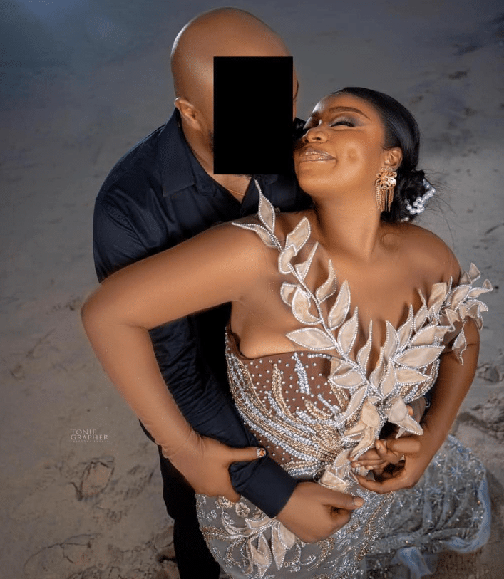 Couple's controversial pre-wedding photo causes buzz online