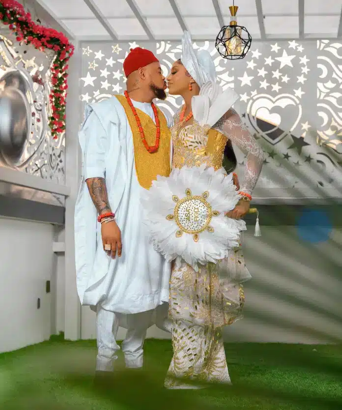 Chomzy's husband shares disturbing post, causes fear online