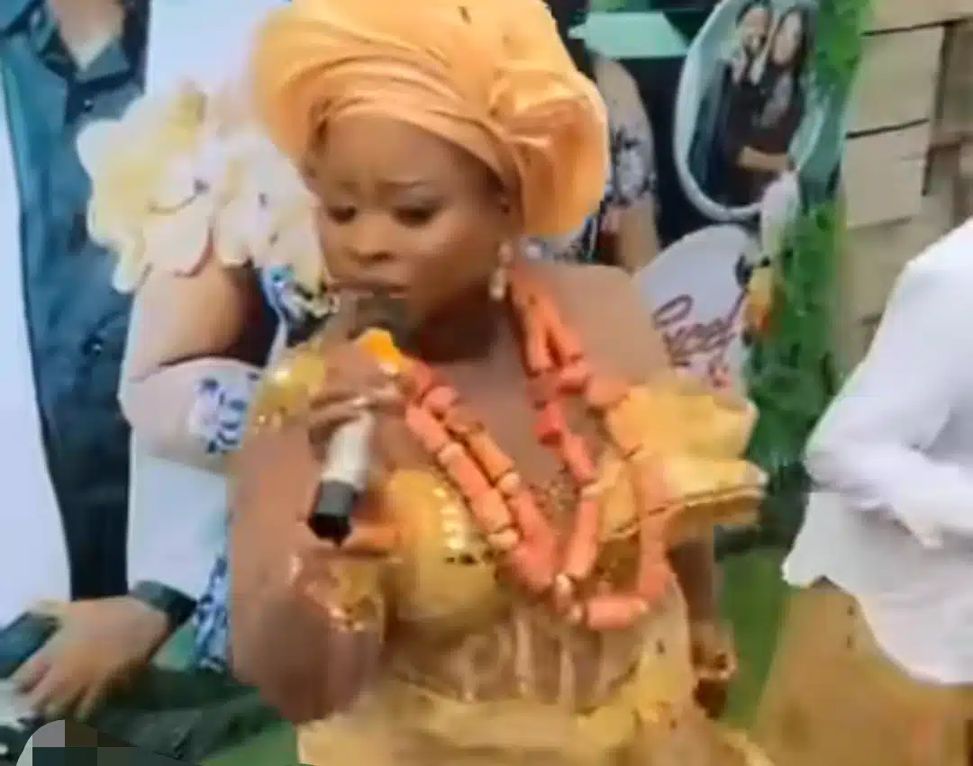 "₦100k no dey last again" - Bride steals spotlight, performs Shallipopi's song, 'Puff & Pass' at her wedding