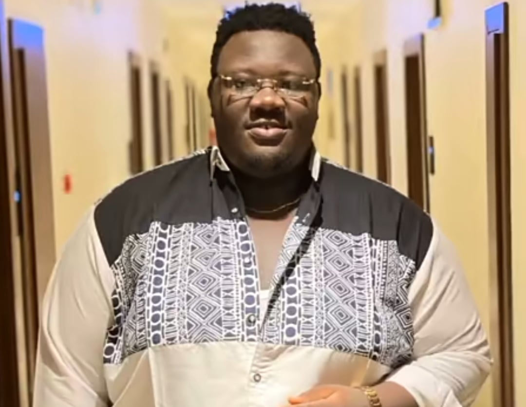 Nigerian man reveals neighbor's daily gifts to daughter