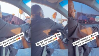 motorist beggar snatches money