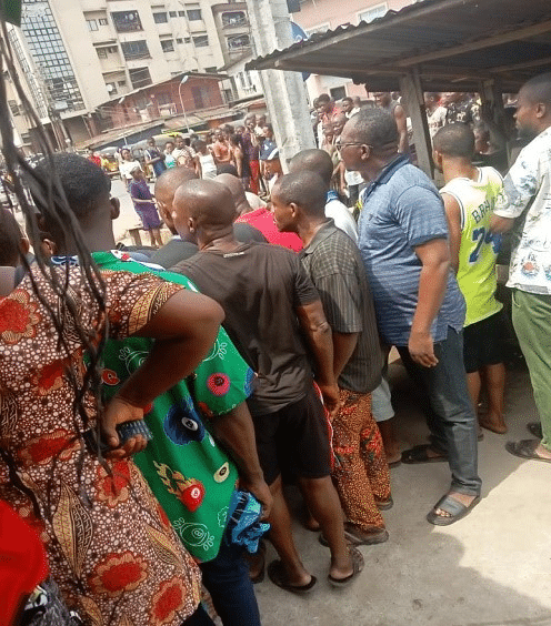 Wahala as woman seizes debtor’s generator after bumping into her at a burial