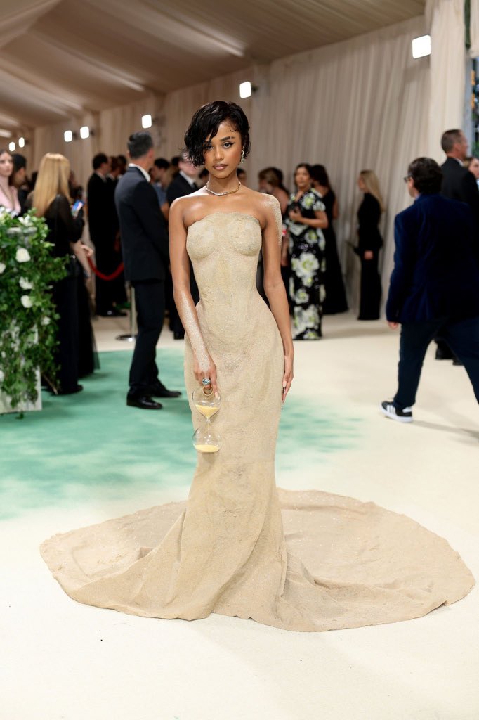 Tyla timeless hourglass Davido met gala 