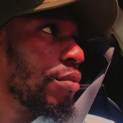 Man sheds hot tears as he sees girlfriend at friend's party after she lied that she's traveling