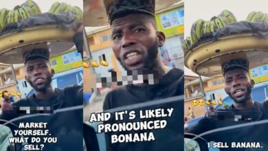 Brilliant hawker floors bus passengers, says 'banana' is pronounced 'bonana', reveals botanical name