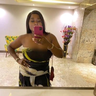 businesswoman lady N25K mistakenly sent