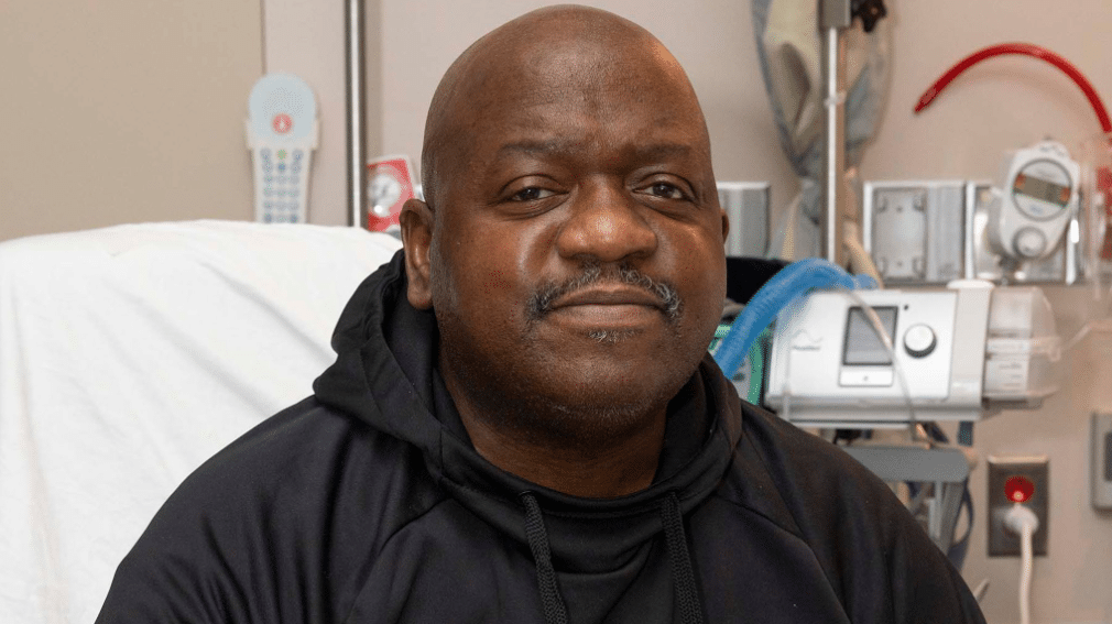 First man to receive kidney transplant from pig dies
