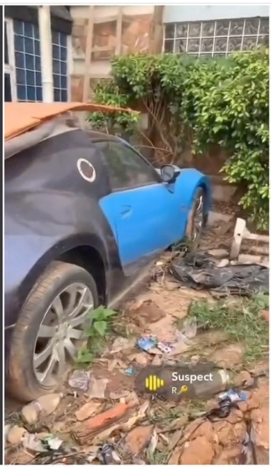 Nigerians react as wrecked Bugatti, other expensive vehicles spotted in compound
