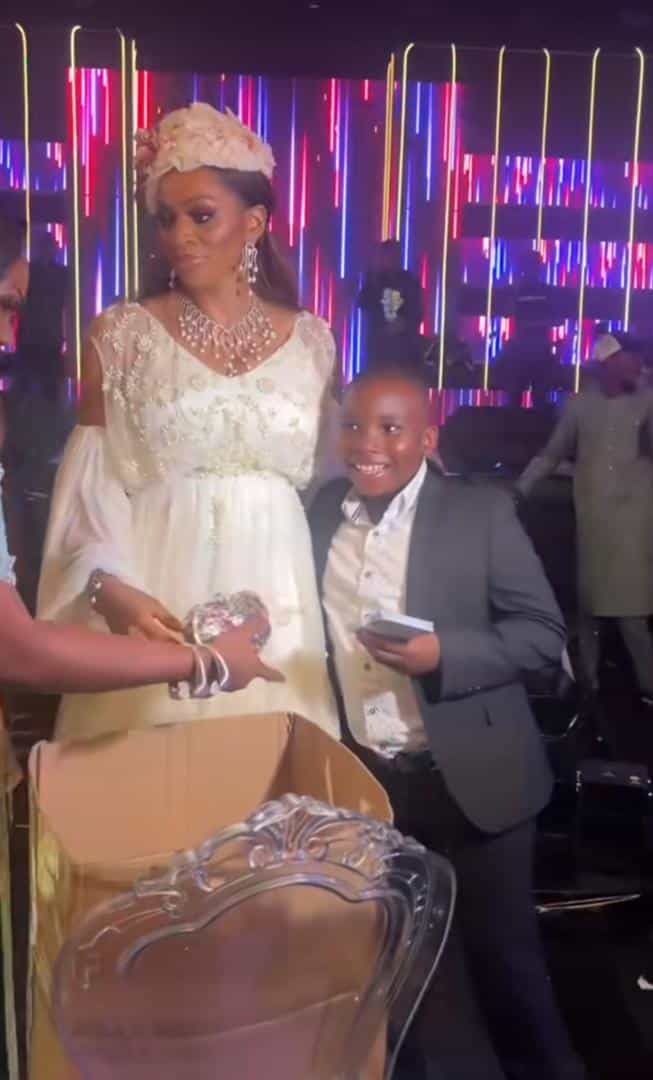 Moment Shade Okoya shocks little boy with N100K cash gift