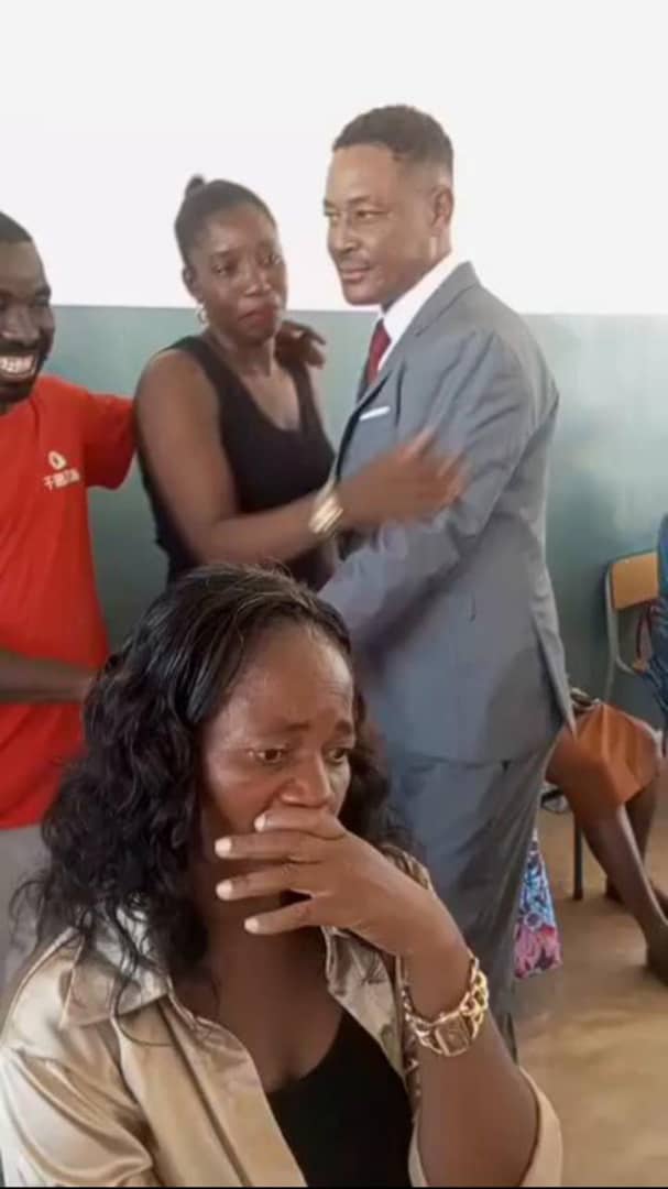 Emotional moment female teachers shed tears over headmaster's transfer
