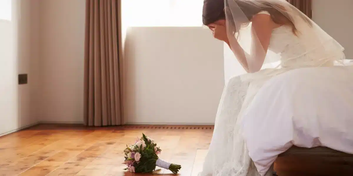 Bride's friend sad as she witnesses groom cheating a day to wedding