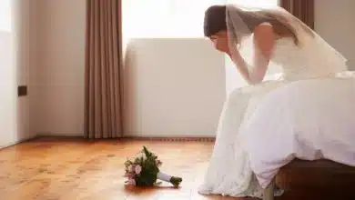 Bride's friend sad as she witnesses groom cheating a day to wedding