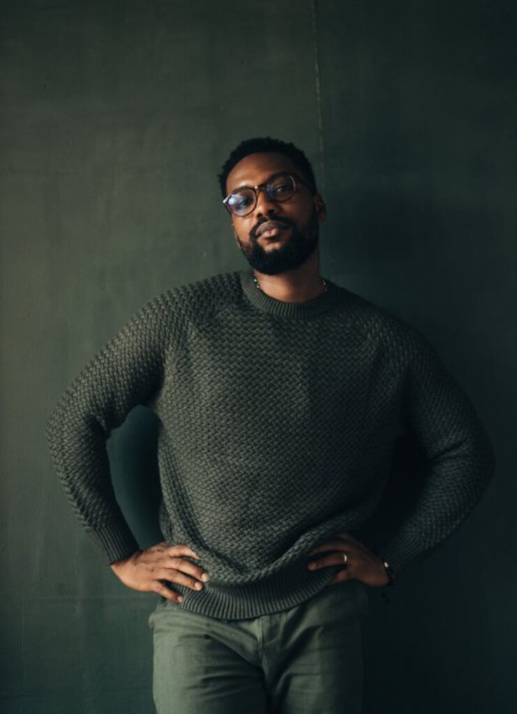 Photographer at Davido’s wedding shares his unsavory experience with the singer