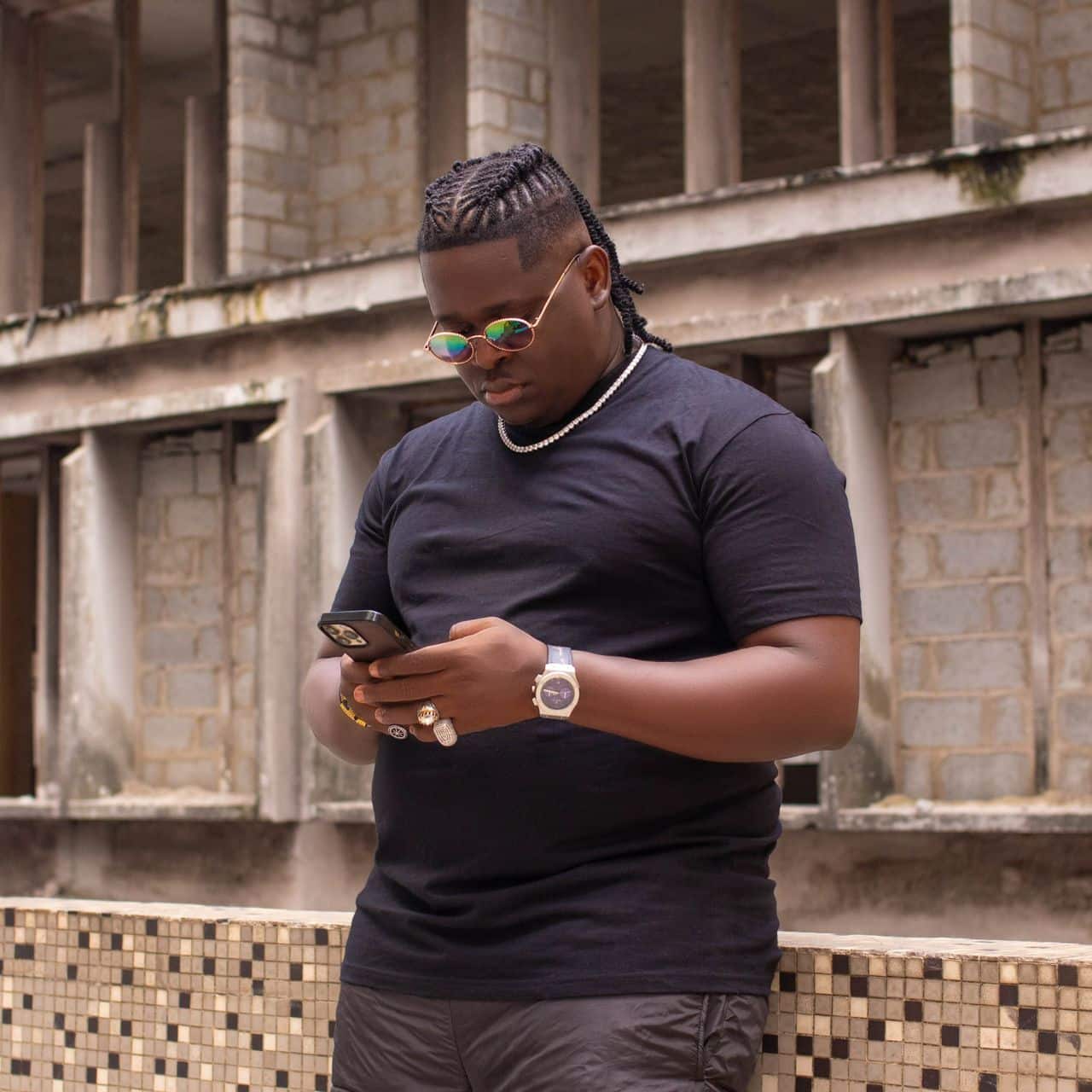 Anyidons Takes TikTok by Storm with Infectious Afrobeat Hit "Men Dey"