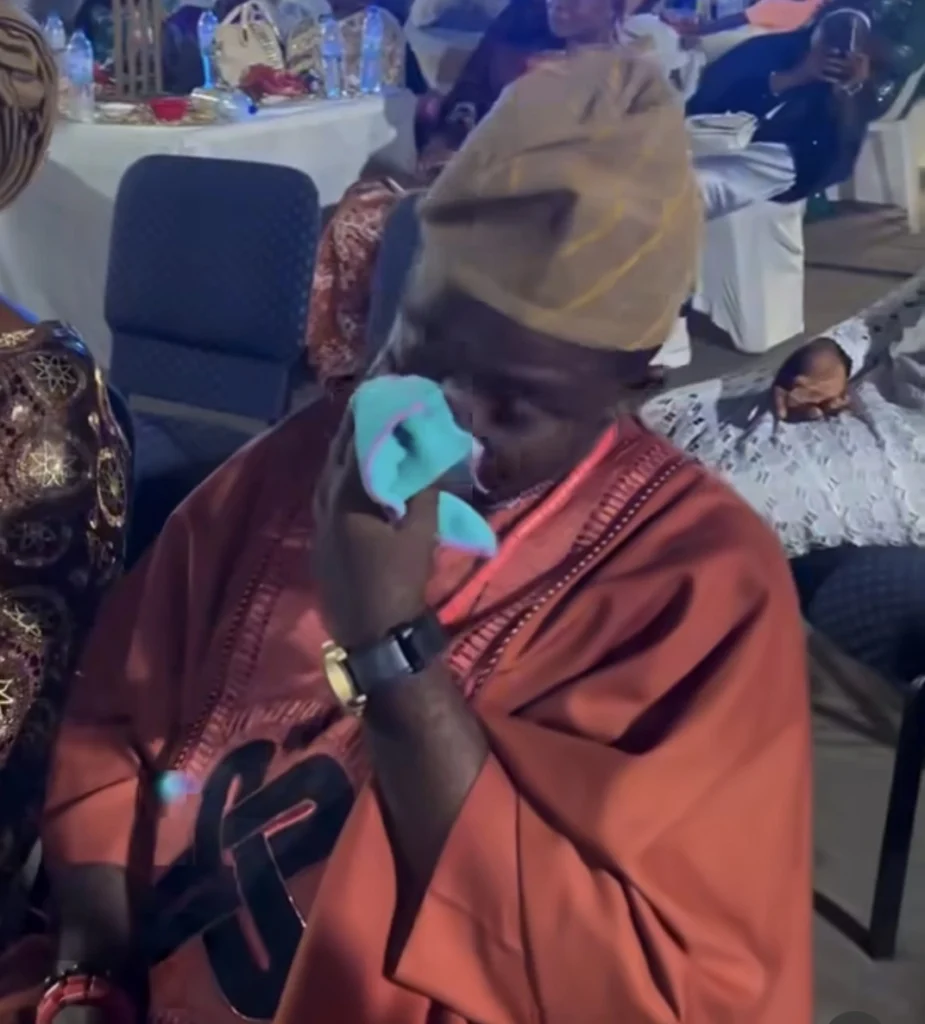 Moment bride’s brother cries a river during his sister’s wedding