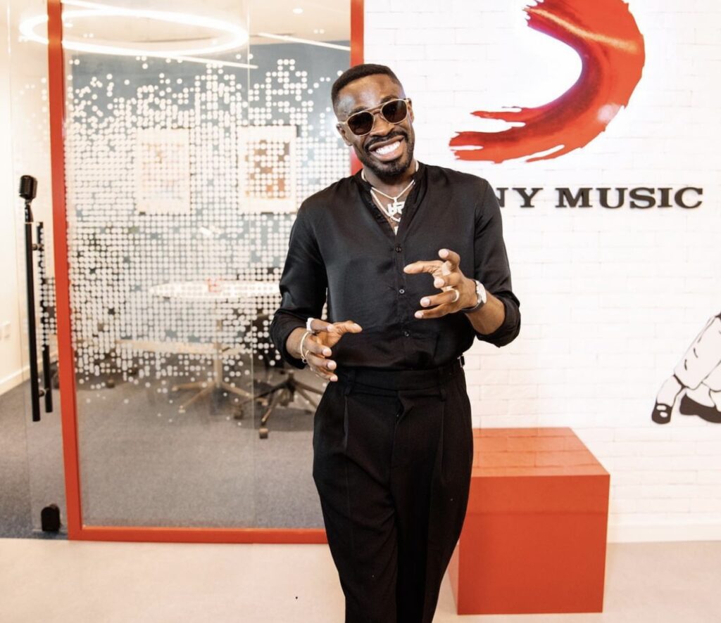 Davido’s former lawyer, Bobo Ajudua pens emotional note to Davido and Chioma