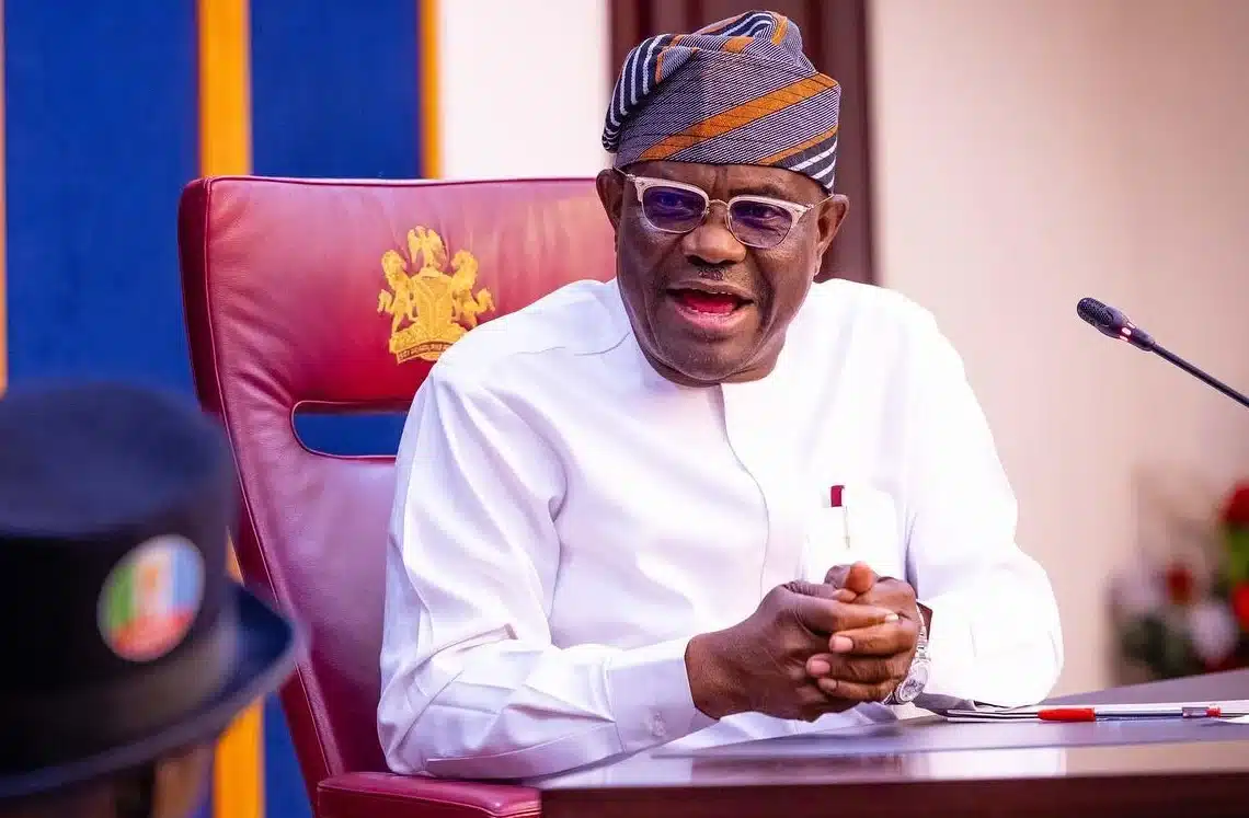 wole soyinka fct abuja road 