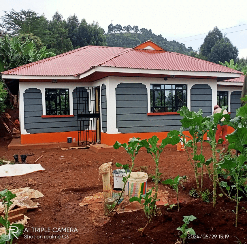 23-year-old lady who works as maid in Qatar builds 'dream' house for parents