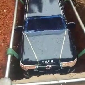 Nigerian man is buried in Hilux truck, video goes viral