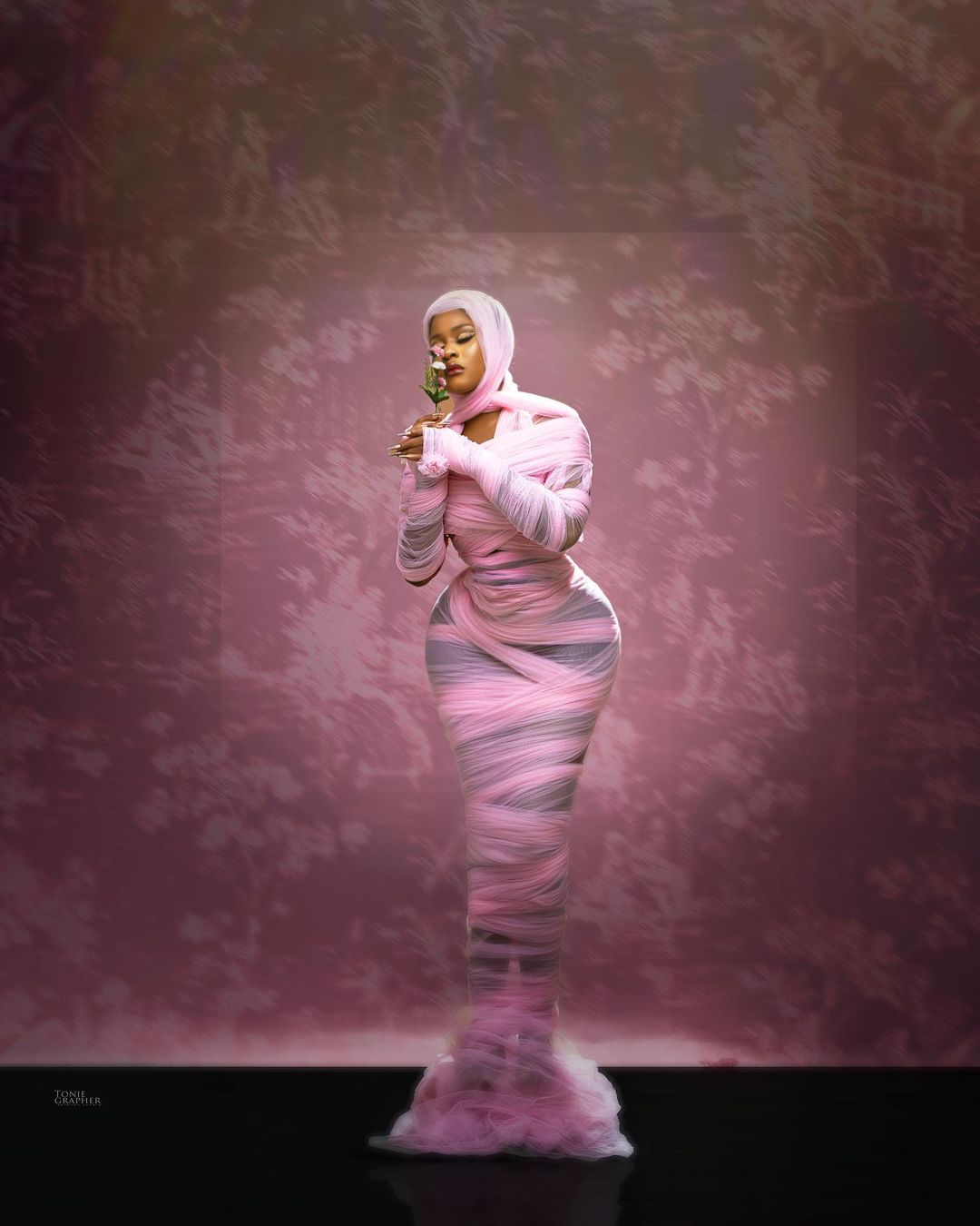 Netizens mock Phyna over bandage outfit, likens her to "Lazarus" in the Bible