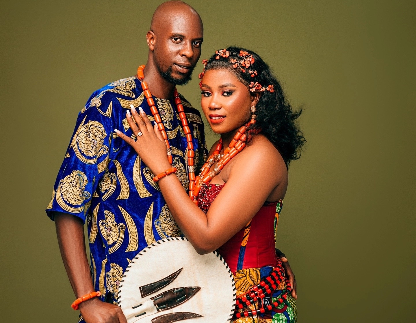 Nigerian lady marries man she met on Facebook, flaunts photos on social media