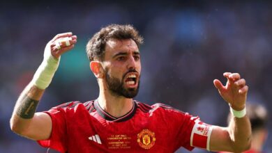 Barcelona reportedly make preliminary move for Manchester United's Bruno Fernandes