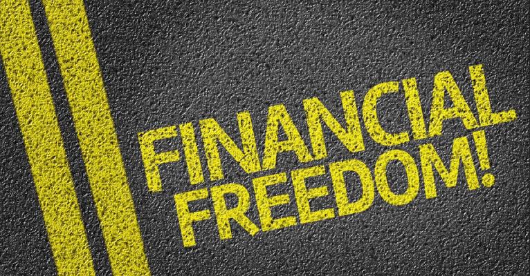 How Does Minimalism Relate To Financial Independence?
