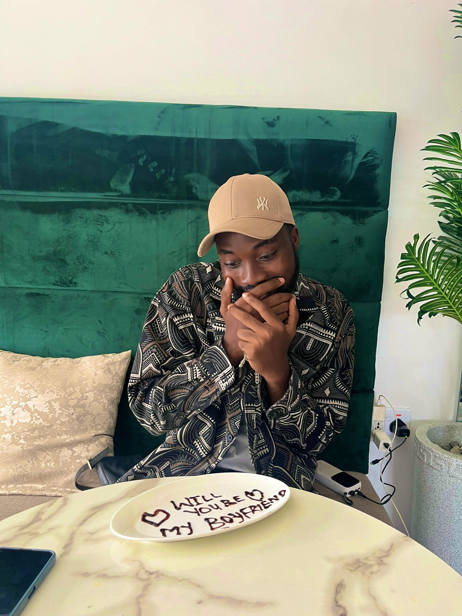 Love wins as lady proposes to man in a romantic way