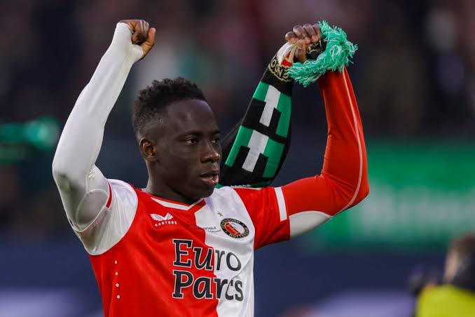 Official: Yankuba Minteh signs three-year contract with Brighton