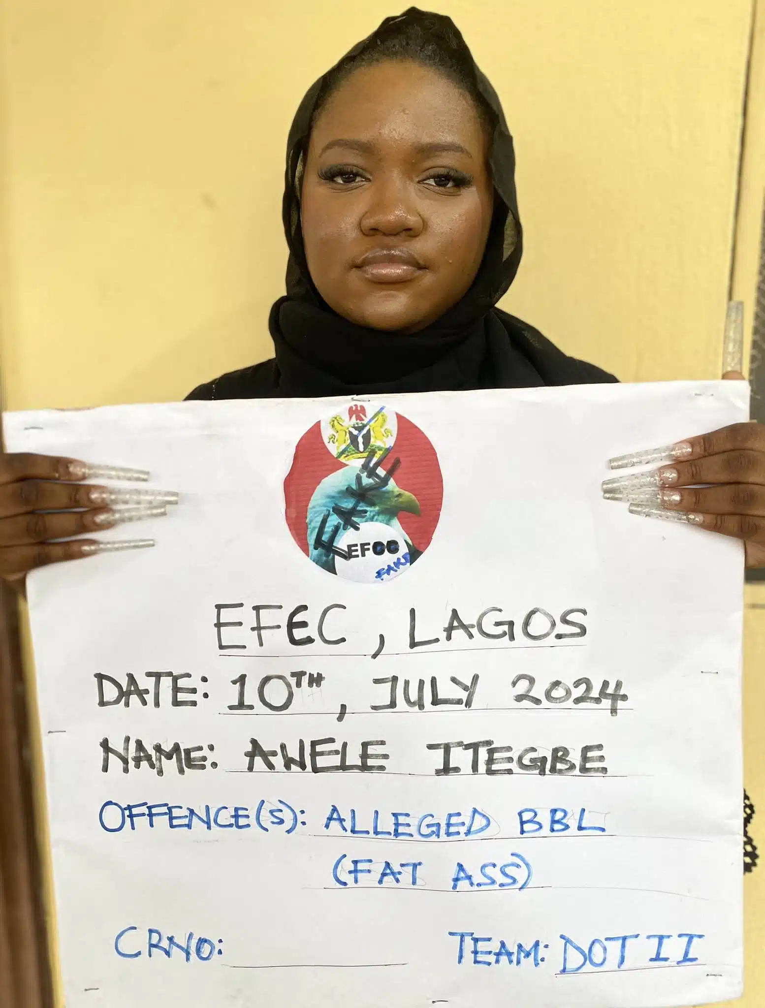 Student recreates Bobrisky's mugshot on costume day