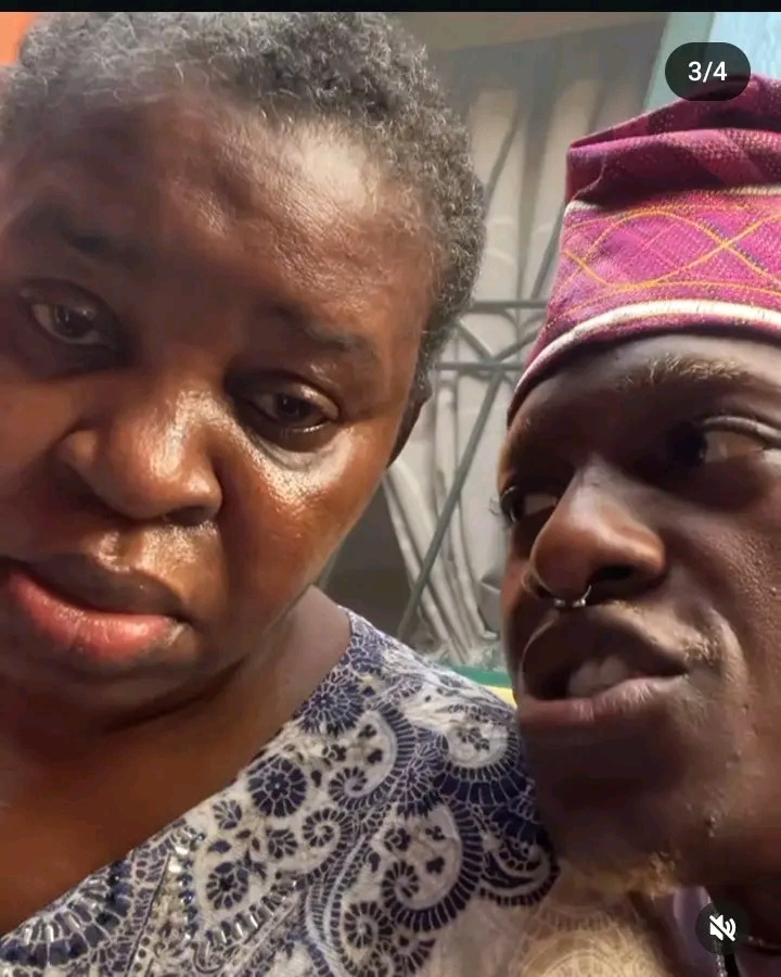 Hermes and his mother 