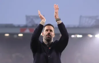 EPL: Ruud van Nistelrooy told to repair relationship with Leicester players to succeed