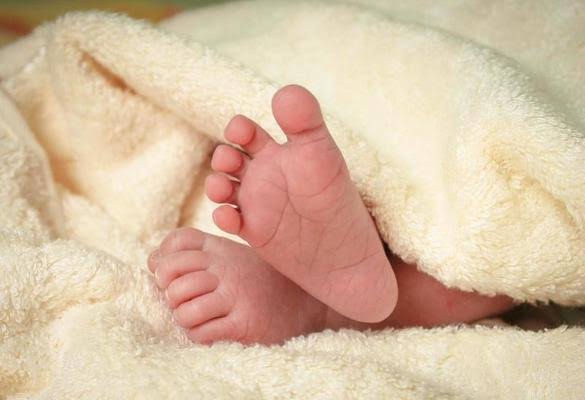 Lady rejoices as uncle welcomes first child after 27 years of childlessness
