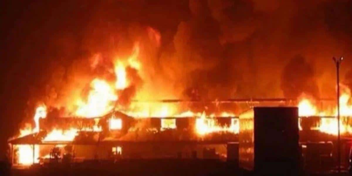 A devastating fire outbreak on Thursday morning razed a residential building in Oyo town, destroying properties worth millions of naira