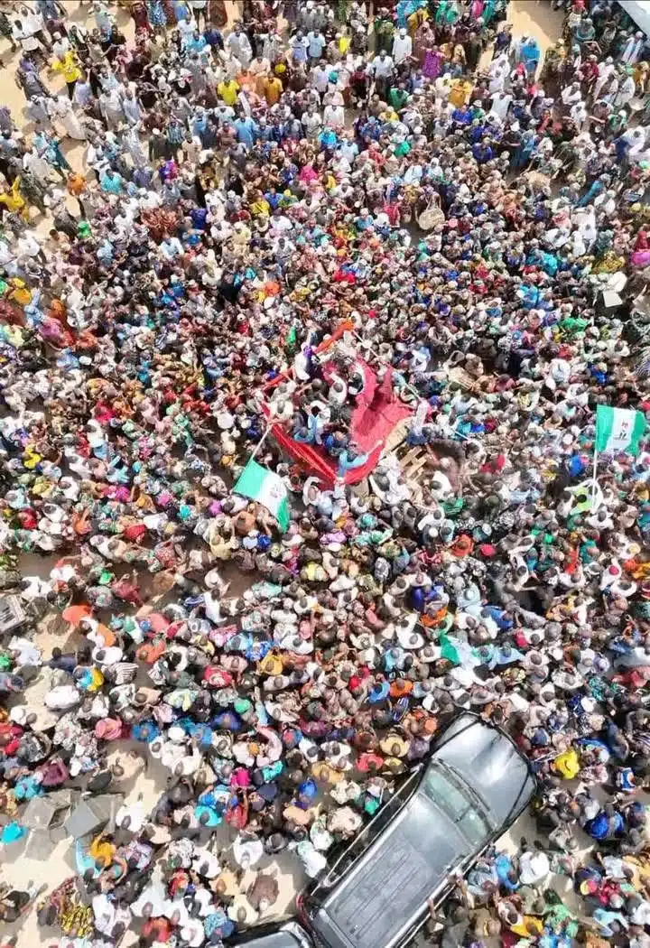 Natasha Akpoti touches down by helicopter despite curfew and rally ban, massive crowds flood Kogi Central Natasha Akpoti touches down by helicopter despite curfew and rally ban, massive crowds flood Kogi Central