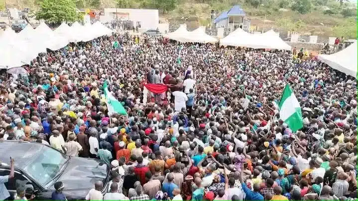 Natasha Akpoti touches down by helicopter despite curfew and rally ban, massive crowds flood Kogi Central Natasha Akpoti touches down by helicopter despite curfew and rally ban, massive crowds flood Kogi Central
