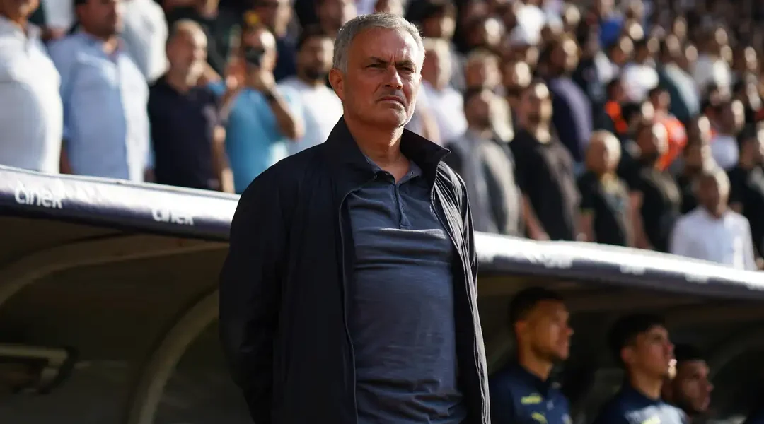 Mourinho accused of snubbing Turkish players amid selection storm at Fenerbahce