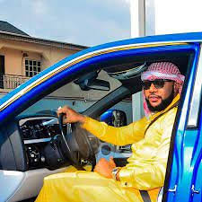 E-Money reaffirms promise to stand by Late Junior Pope's wife and 3 sons 2 E-Money reaffirms promise to stand by Late Junior Pope's wife and 3 sons
